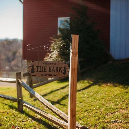 The Barn At Evermore: Riverfront Retreat W/Hot Tub Luray Eksteriør billede