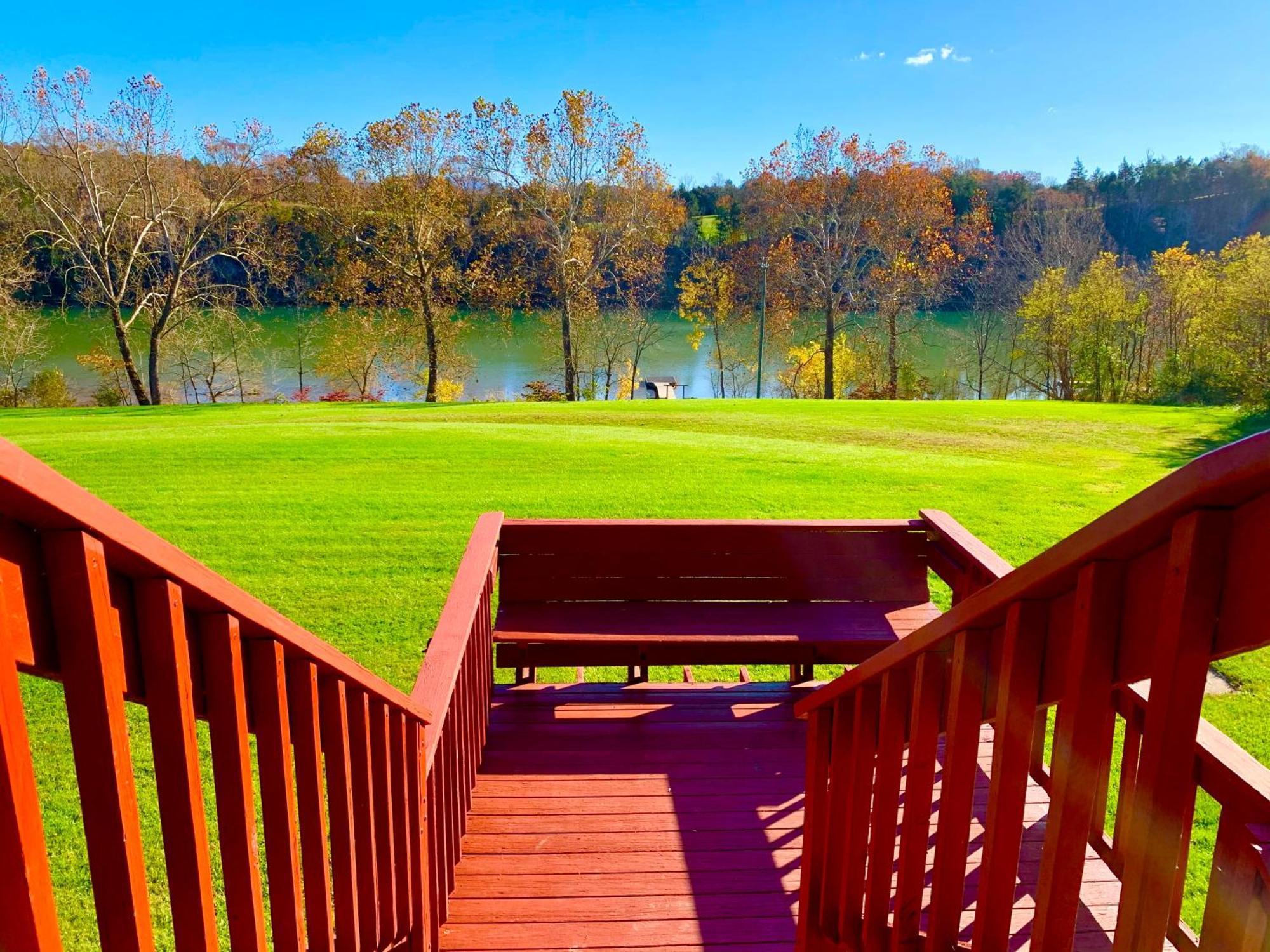 The Barn At Evermore: Riverfront Retreat W/Hot Tub Luray Eksteriør billede